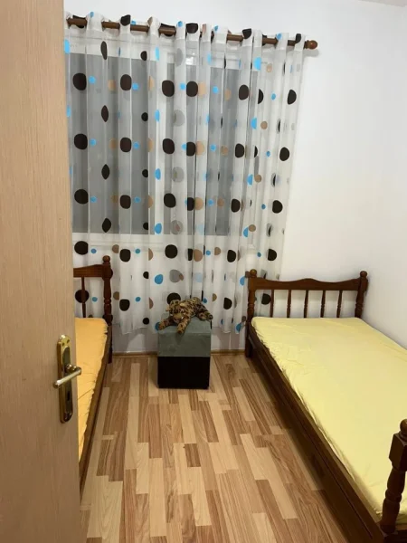Tirane, jepet me qera apartament 2+1 Kati 8, 86 m² 400 € (Astir, prane Hark Lounge)