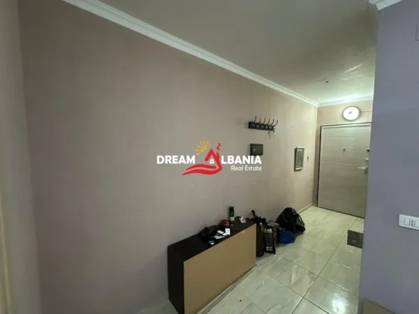 Tirane, shitet apartament 3+1 , 130 m² 234.000 € 