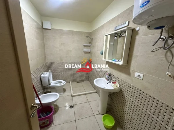 Tirane, shitet apartament 3+1 , 130 m² 234.000 € 