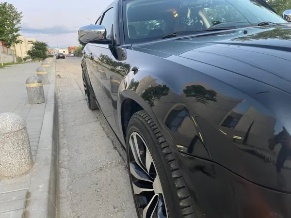 Tirane, shes makine Chrysler 300c Benzin+Gaz, e zeze automatik Klima 154 km 7.500 €