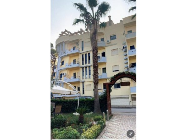 Durres, shitet apartament 1+1+Ballkon Kati 3, 60 m² 90.000 € (Mali i Robit, prane Premium Fafa)