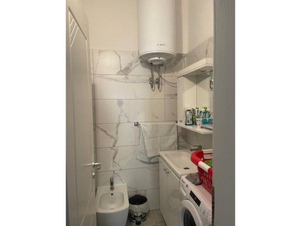 Durres, shitet apartament 1+1+Ballkon Kati 3, 60 m² 90.000 € (Mali i Robit, prane Premium Fafa)