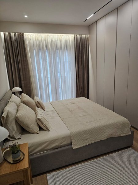 Tirane, jepet me qera apartament 2+1+Ballkon Kati 4 95 m² 750 € (Rruga Jordan Misja)