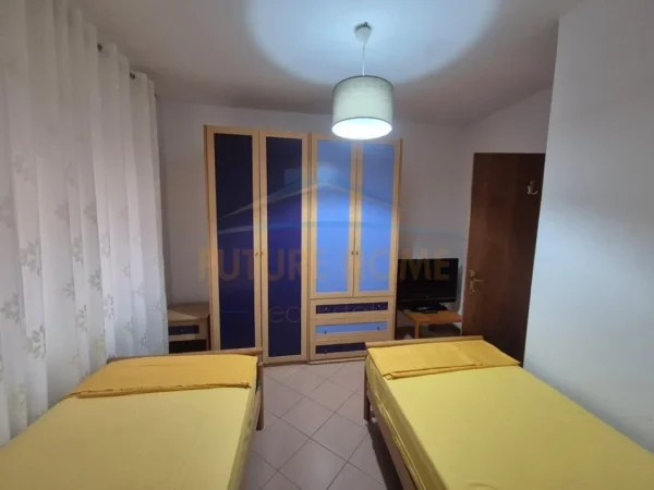 Durres, jepet me qera apartament 2+1+Aneks Kati 2, 82 m² 450 € (Ura e Dajlanit, Durres)