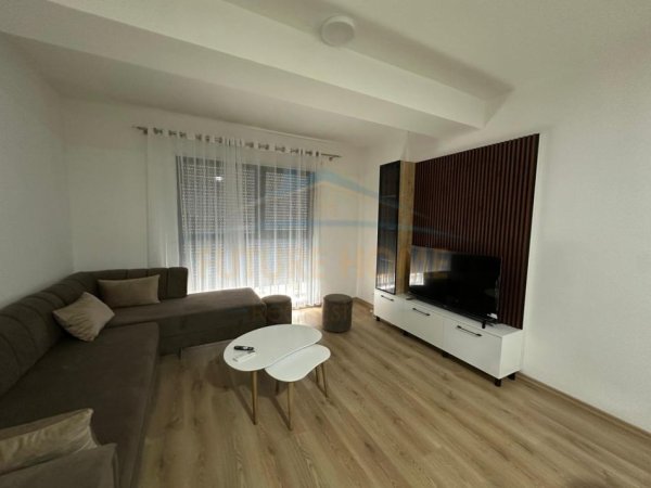 Tirane, jepet me qera apartament 2+1 Kati 3, 112 m² 600 € (Bulevardi i Ri)