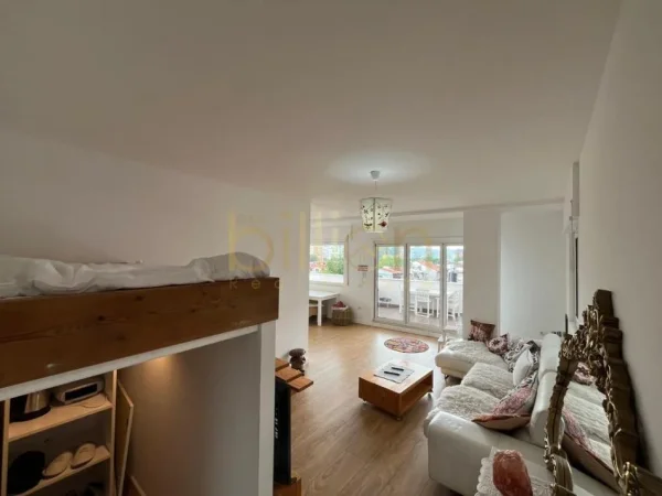 jepet me qera , 140 m² 1.300 € (Myslym Shyri)