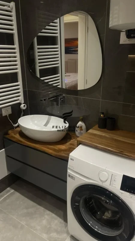 Tirane, jepet me qera apartament 2+1+Ballkon Kati 2, 116 m² 1.600 € (LIQENI I THATE)