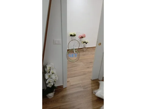 Shqiperi, shes apartament 1+1+Ballkon Kati 2, 48 m² 77.000 € 