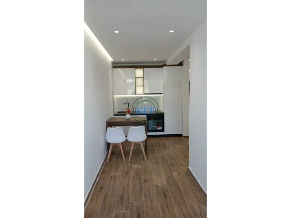 Shqiperi, shes apartament 1+1+Ballkon Kati 2, 48 m² 77.000 € 