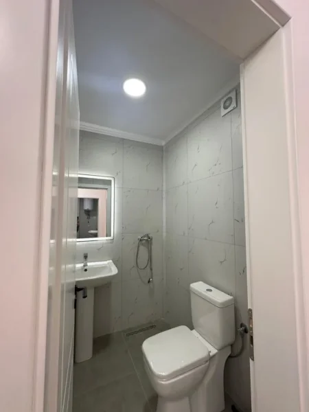 Tirane, shitet apartament 2+1+Ballkon Kati 4, 86 m² 133.000 € (ne Astir)