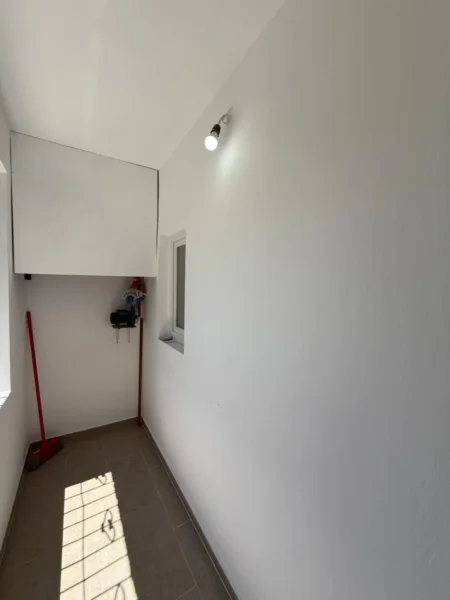 Tirane, shitet apartament 1+1 Kati 2, 64 m² 122.000 € (RRUGA IRFAN TOMINI)