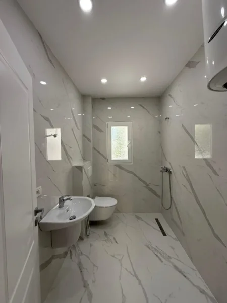 Tirane, shitet apartament 1+1 Kati 2, 64 m² 122.000 € (RRUGA IRFAN TOMINI)