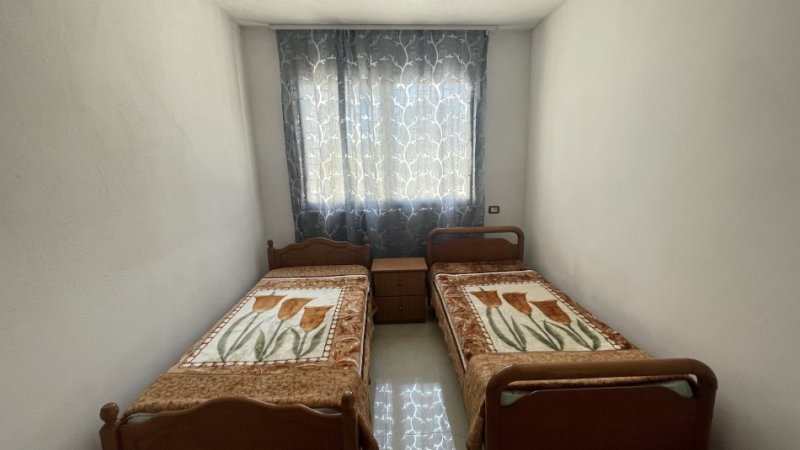 Tirane, jap me qera shtepi 1+1 Kati 1, 50 m² 270 € (Azem Galica, Tirane)