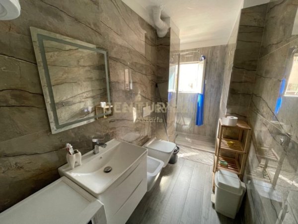 Tirane, jepet me qera apartament 2+1 Kati 3, 53 m² 600 € (RRUGA E DURRESIT)