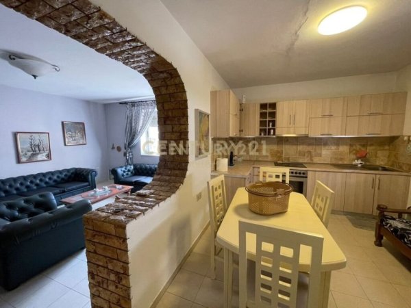 Tirane, jepet me qera apartament 2+1 Kati 3, 53 m² 600 € (RRUGA E DURRESIT)