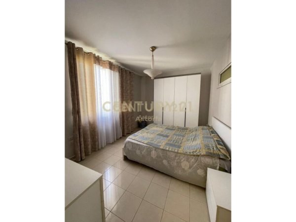 Tirane, jepet me qera apartament 2+1 Kati 3, 53 m² 600 € (RRUGA E DURRESIT)