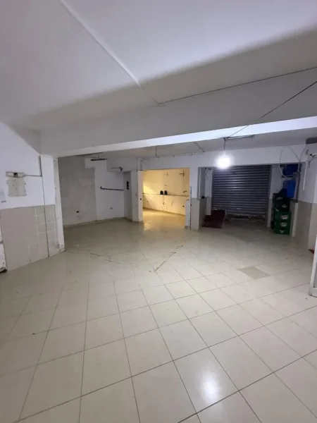 Tirane, shitet ambjent biznesi Kati 0, 1.000 m² 1.700.000 € (Shkolla e Baletit)