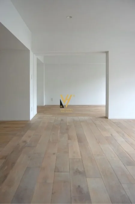 Tirane, jepet me qera zyre Kati 0, 140 m² 900 € (PAZARI I RI)