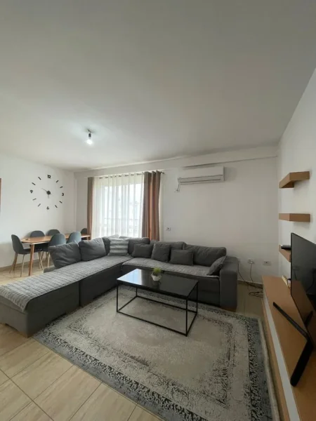 Tirane, jap me qera apartament 2+1+Ballkon Kati 3, 80 m² 600 € (rrapo hekali)