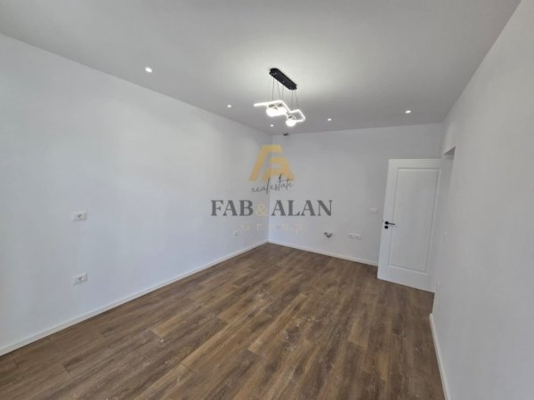 Tirane, shitet apartament 2+1+2 Kati 4, 75 m² 185.000 € (Rruga Myslym Shyri)