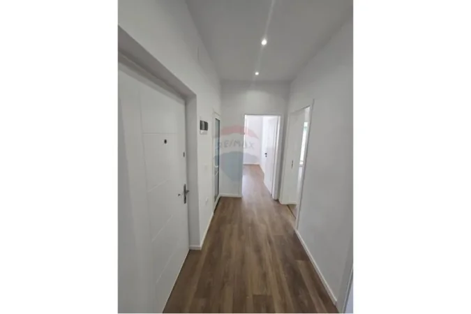 Tirane, shitet apartament 2+1+Aneks+Ballkon Kati 4, 75 m² 185.000 € (rruga Myslym Shyri)