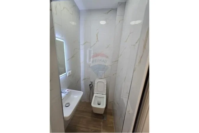 Tirane, shitet apartament 2+1+Aneks+Ballkon Kati 4, 75 m² 185.000 € (rruga Myslym Shyri)