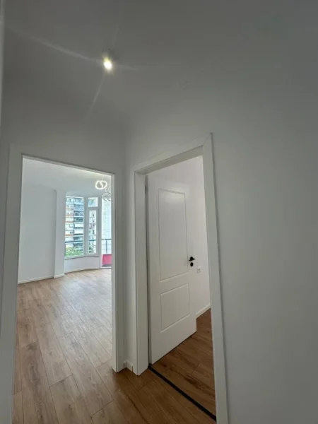 Tirane, shitet apartament 2+1+Ballkon Kati 4, 86 m² 133.000 € (Rreth rrotullimi Astir)