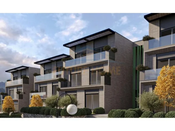 Tirane, shitet apartament 1+1+Ballkon Kati 3, 78 m² 144.900 € (Farke)