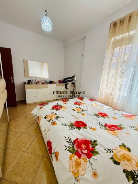Tirane, jepet me qera apartament 1+1+Ballkon Kati 5, 62 m² 450 € (ASTIR)