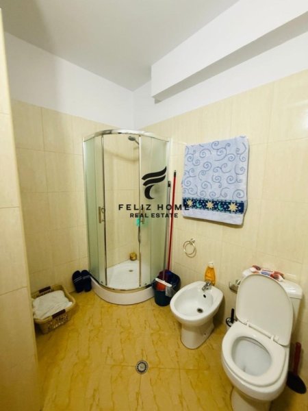 Tirane, jepet me qera apartament 1+1+Ballkon Kati 5, 62 m² 450 € (ASTIR)