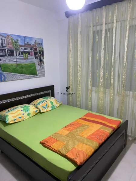 Tirane, jepet me qera apartament 1+1+Ballkon Kati 2, 75 m² 450 € (5 MAJI)