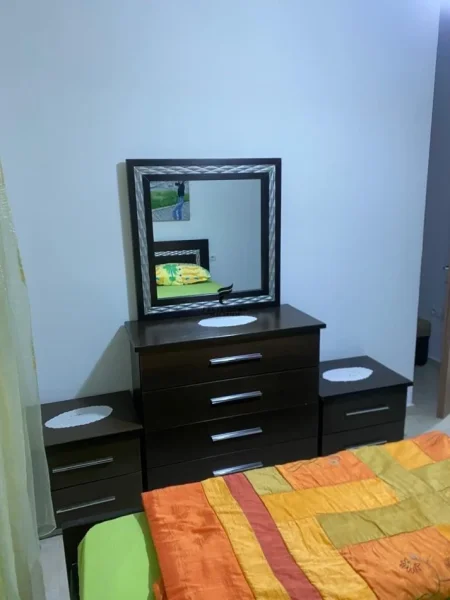 Tirane, jepet me qera apartament 1+1+Ballkon Kati 2, 75 m² 450 € (5 MAJI)