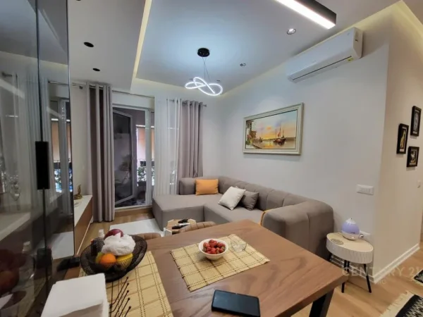 Tirane, shitet apartament 2+1 Kati 5, 87 m² 160.000 € (Ali Demi)