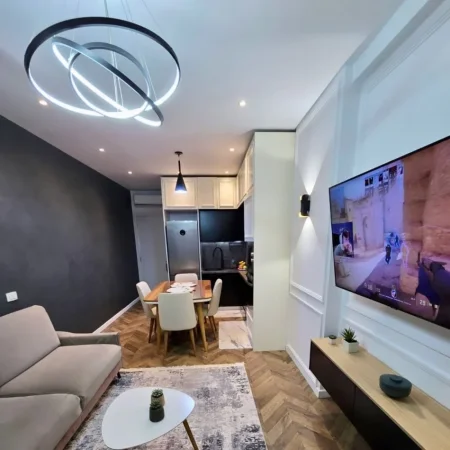 Tirane, shitet apartament , 90 m² 179.000 € 