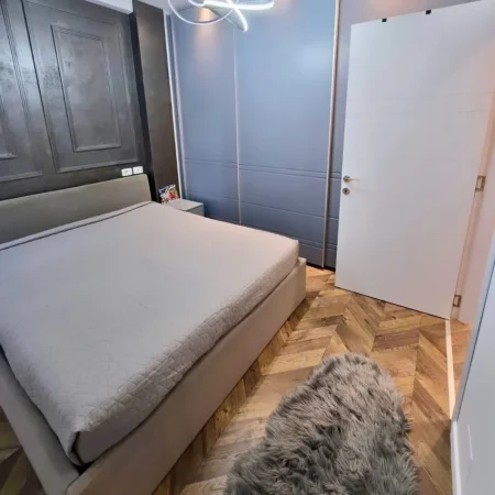 Tirane, shitet apartament , 90 m² 179.000 € 