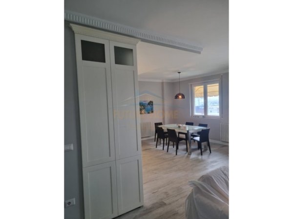 Durres, shitet apartament 3+1 Kati 3, 134 m² 360.000 € (RRUGA E PORTIT)