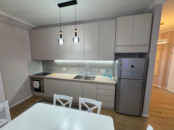Tirane, jepet me qera apartament 1+1 Kati 3, 65 m² 600 € (rruga siri kodra)