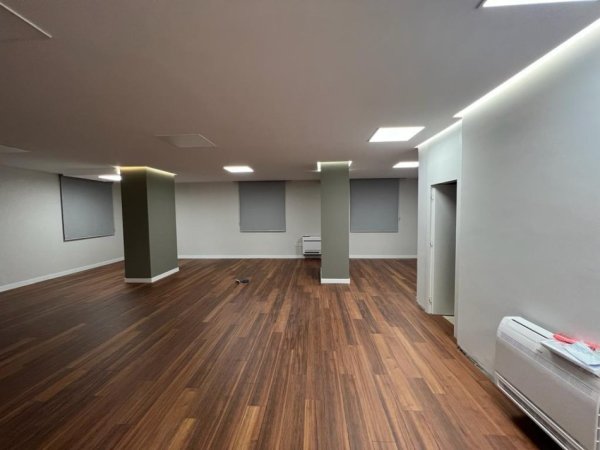 Tirane, shitet apartament , 140 m² 380.000 € 