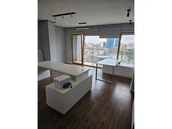 Tirane, jepet me qera ambjent biznesi Kati 11, 167 m² 3.000 € (DONIKA KASTRIOTI (BLLOKU))   UNA53207