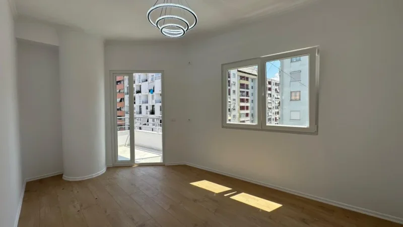 Tirane, shitet apartament 1+1 Kati 4, 60 m² 93.000 € (SHITET SUPER APARTAMENT 1+1 I INVESTUAR NE ASTIR TEK 2 PALMAT.)