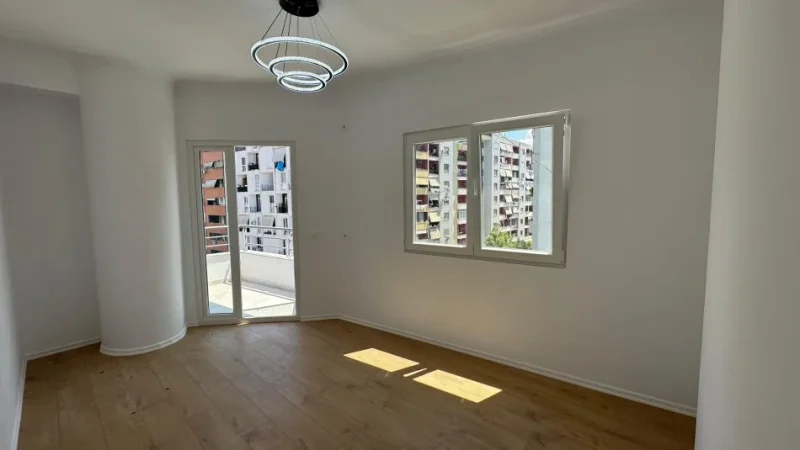 Tirane, shitet apartament 1+1 Kati 4, 60 m² 93.000 € (SHITET SUPER APARTAMENT 1+1 I INVESTUAR NE ASTIR TEK 2 PALMAT.)