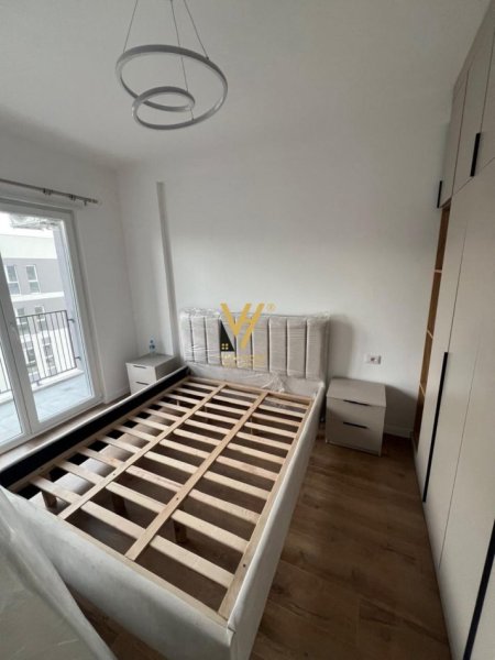 Tirane, jepet me qera apartament 1+1+Ballkon Kati 3, 55 m² 400 € (QTU)