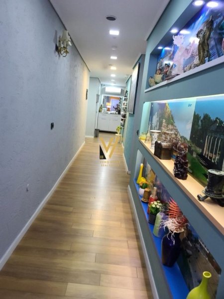 Tirane, jepet me qera hotel Kati 9, 300 m² 6.500 € (RRUGA E KAVAJES)