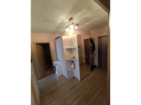 Tirane, shitet apartament 2+1+Ballkon Kati 6, 96 m² 210.000 € (Rruga Ali Visha)