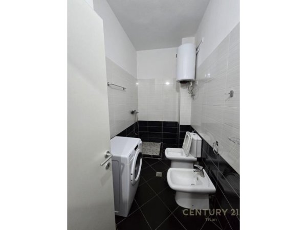 Tirane, jepet me qera apartament 1+1 Kati 1, 59 m² 600 € (DON BOSKO)