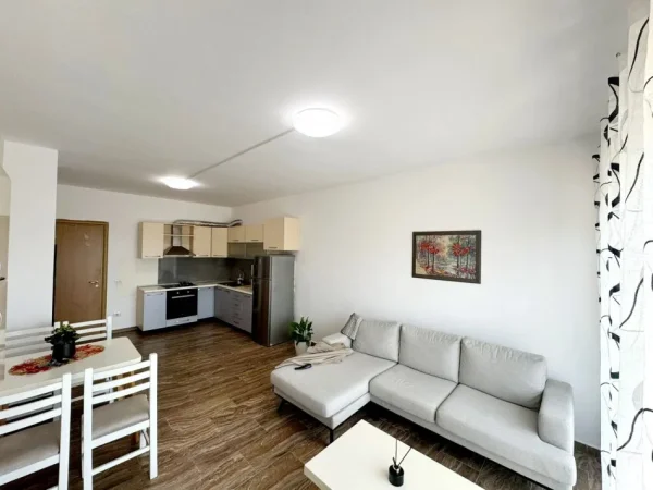 Tirane, jepet me qera 1+1+Ballkon Kati 6, 65 m² 400 € (SHKOZE)