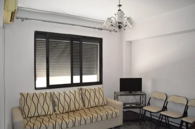 Durres, jepet me qera apartament 1+1+Aneks+Ballkon Kati 2, 58 m² 285 € (Aleksander Goga)