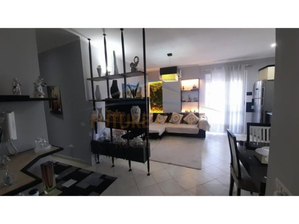 Durres, shitet apartament 2+1 Kati 3, 104 m² 130.000 € (PRANE SPITALIT RAJONAL,DURRES)