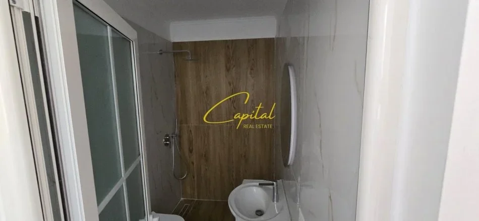 Tirane, shitet apartament 1+1 Kati 7, 53 m² 115.000 € (RRUGA IRFAN TOMINI)