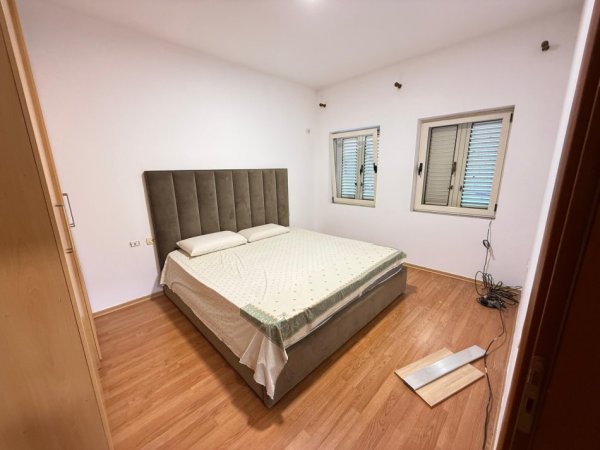Tirane, jepet me qera apartament 2+1 Kati 2, 85 m² 500 € (21 dhjetori)